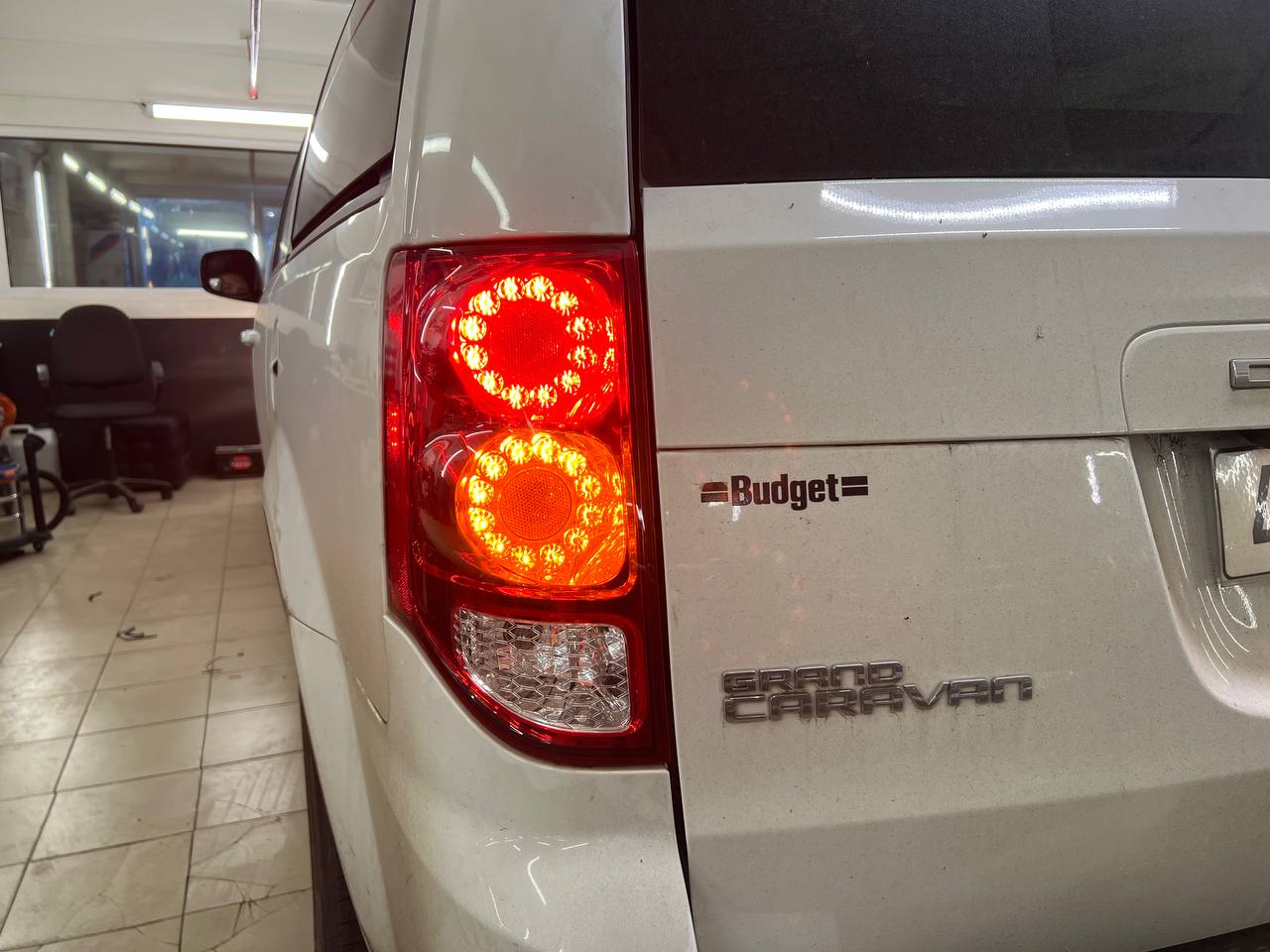 Dodge Caravan